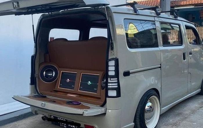 gran max gaya retro